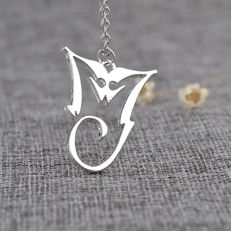 Ожерелье с кулоном в виде межд – обзор и цена Anime Pendant Necklace
