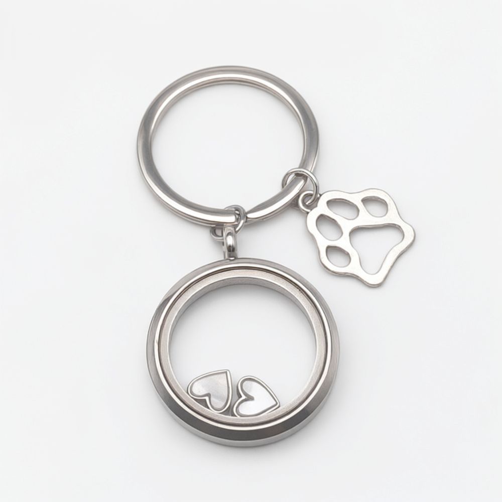 Ожерелье-медальон в форме серд – обзор и цена Heart Locket Necklace Photo