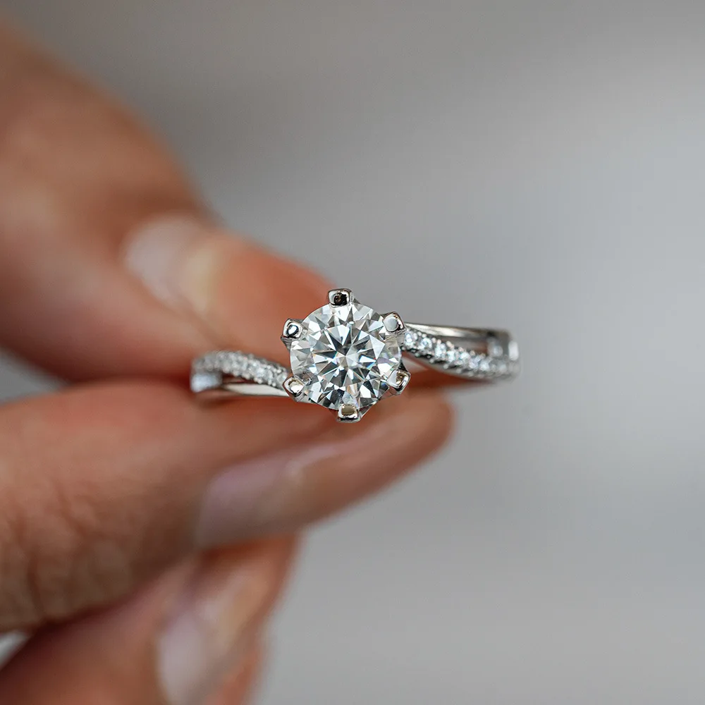 Кольцо Lumira с искрящимся муа – обзор и цена Moissanite Engagement Ring 1 Carat