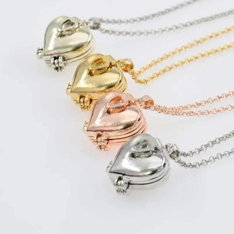 Винтажное ожерелье, складной м – обзор и цена Heart Locket Necklace Photo